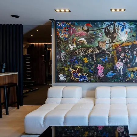Sophisticated 3-bedroom Designer In With Panoramic Sea Views Villa Estepona
