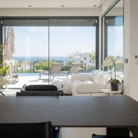 Villa Sophisticated 3-bedroom Designer In With Panoramic Sea Views Estepona